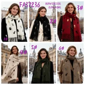 Écharpe à motif de chats avec franges (x6)